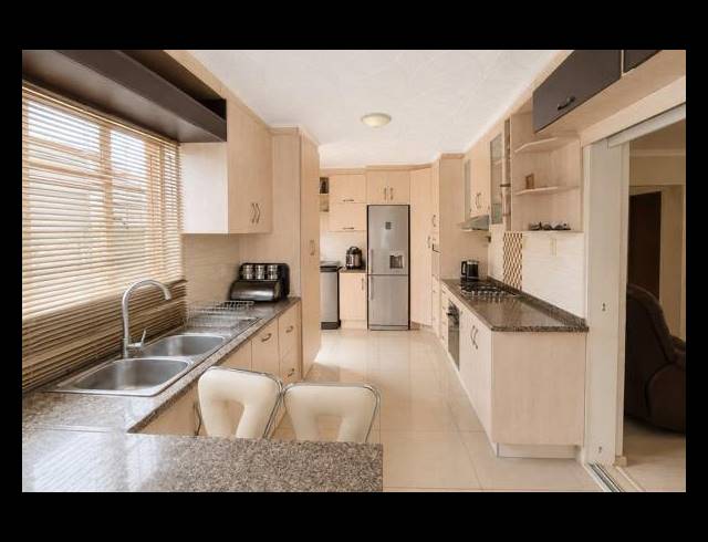 3 BEDROOM HOUSE FOR SALE IN KLOPPERPARK